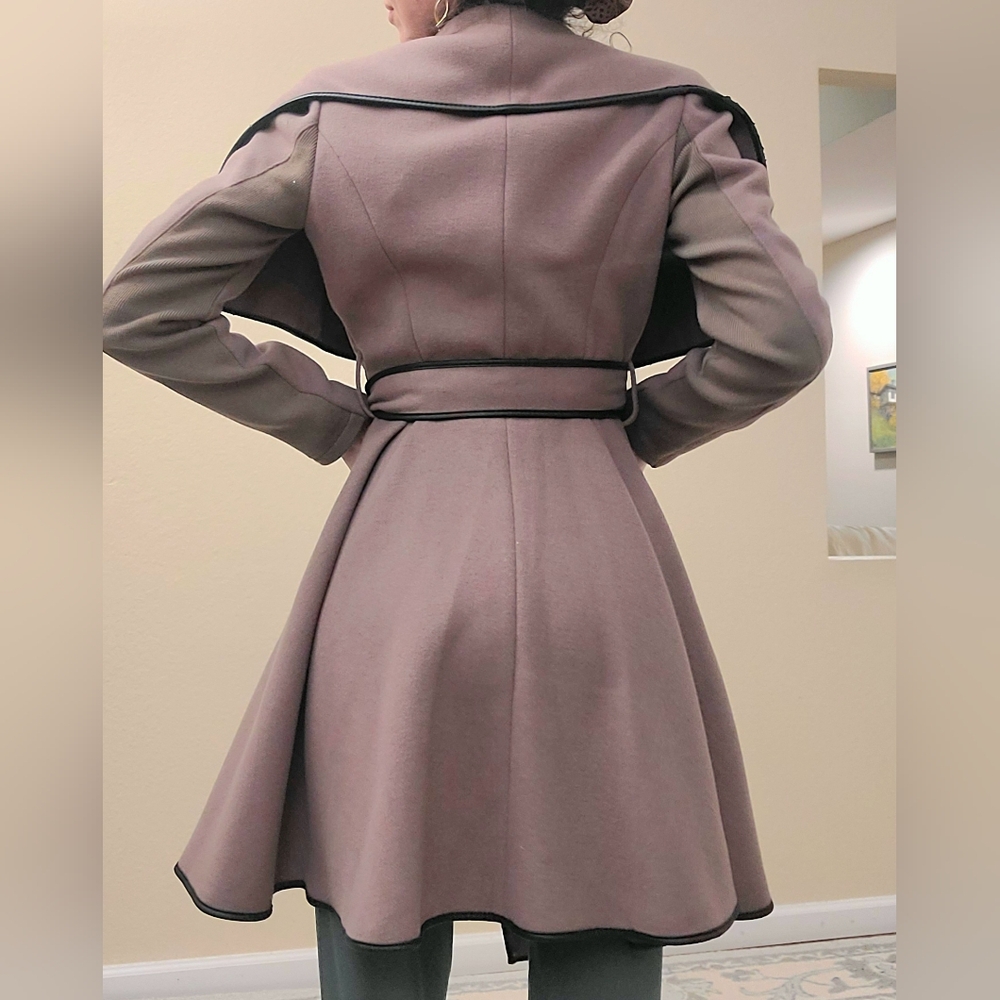 BCBG MaxAzria Cascade Taupe/Tan Wool Wrap Coat with Black Trim Size XS - Picture 4 of 8